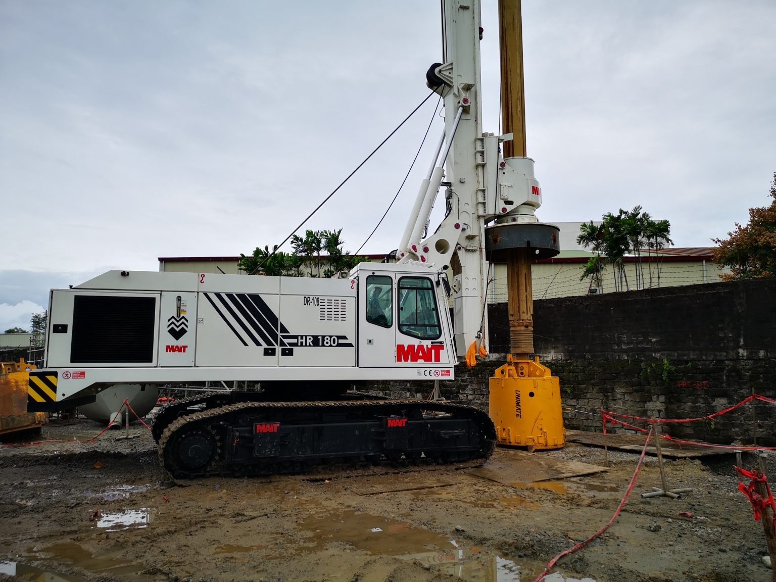 Supply Rock Drilling Bucket For Rotary Drilling Rig | DrillMaster